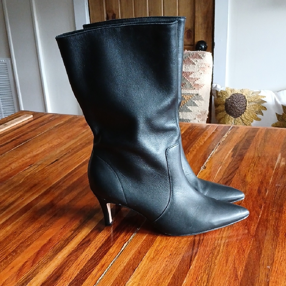 Banana Republic Leather Boot - 8.5